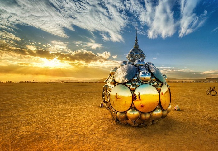 Burning Man sculpture